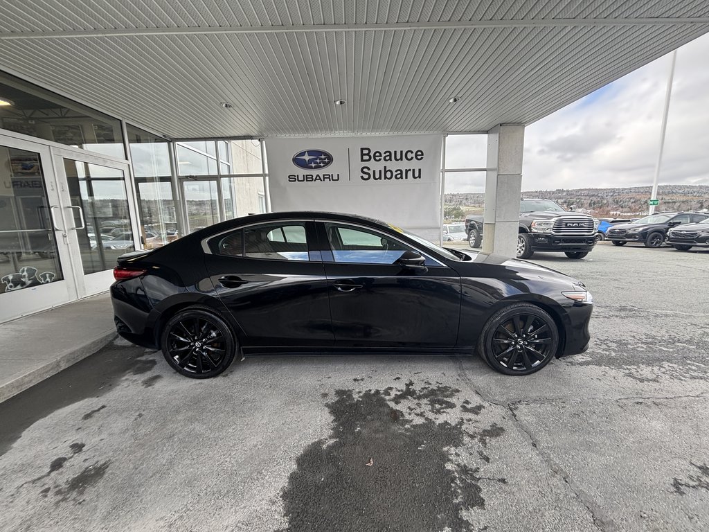 2022 Mazda 3 GT Auto i-ACTIV AWD in Saint-Georges, Quebec - 2 - w1024h768px