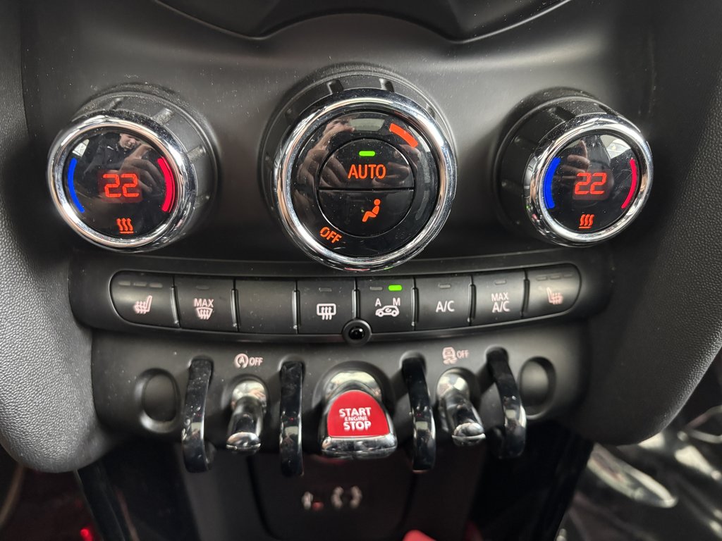 2015 MINI Cooper Hardtop 3dr HB in Saint-Georges, Quebec - 15 - w1024h768px
