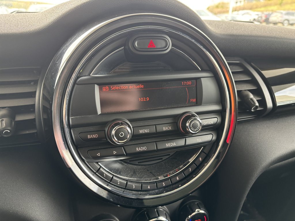 2015 MINI Cooper Hardtop 3dr HB in Saint-Georges, Quebec - 14 - w1024h768px