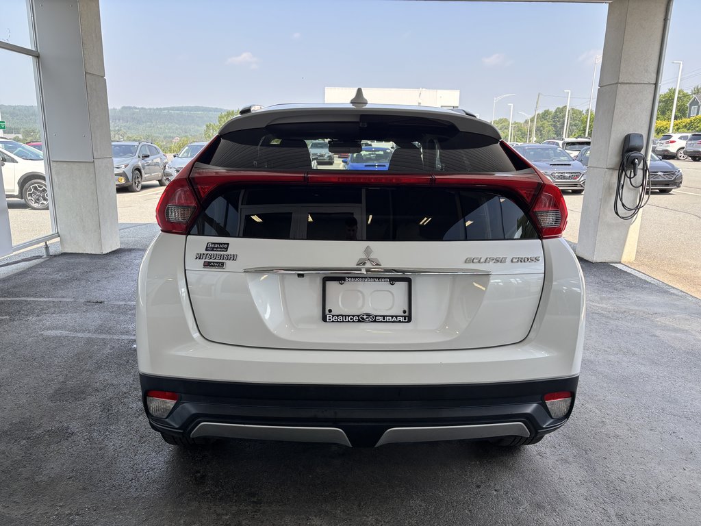 2019 Mitsubishi ECLIPSE CROSS SE w-Tech Pkg S-AWC in Saint-Georges, Quebec - 4 - w1024h768px