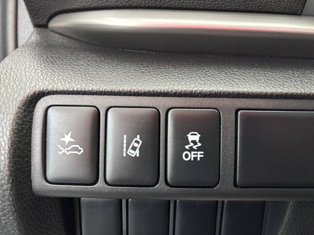 2019 Mitsubishi ECLIPSE CROSS SE w-Tech Pkg S-AWC in Saint-Georges, Quebec - 19 - w1024h768px
