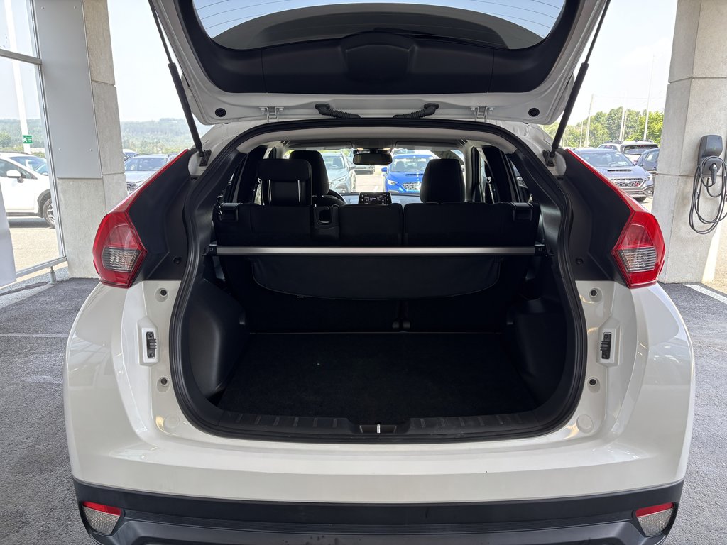 2019 Mitsubishi ECLIPSE CROSS SE w-Tech Pkg S-AWC in Saint-Georges, Quebec - 22 - w1024h768px