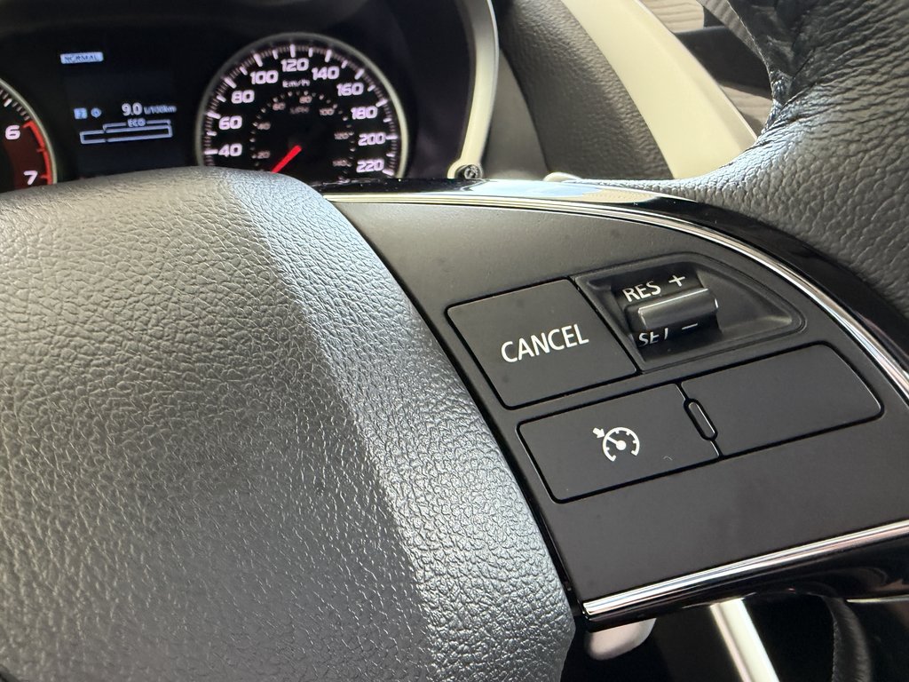 2024 Mitsubishi Eclipse Cross SE S-AWC in Saint-Georges, Quebec - 15 - w1024h768px