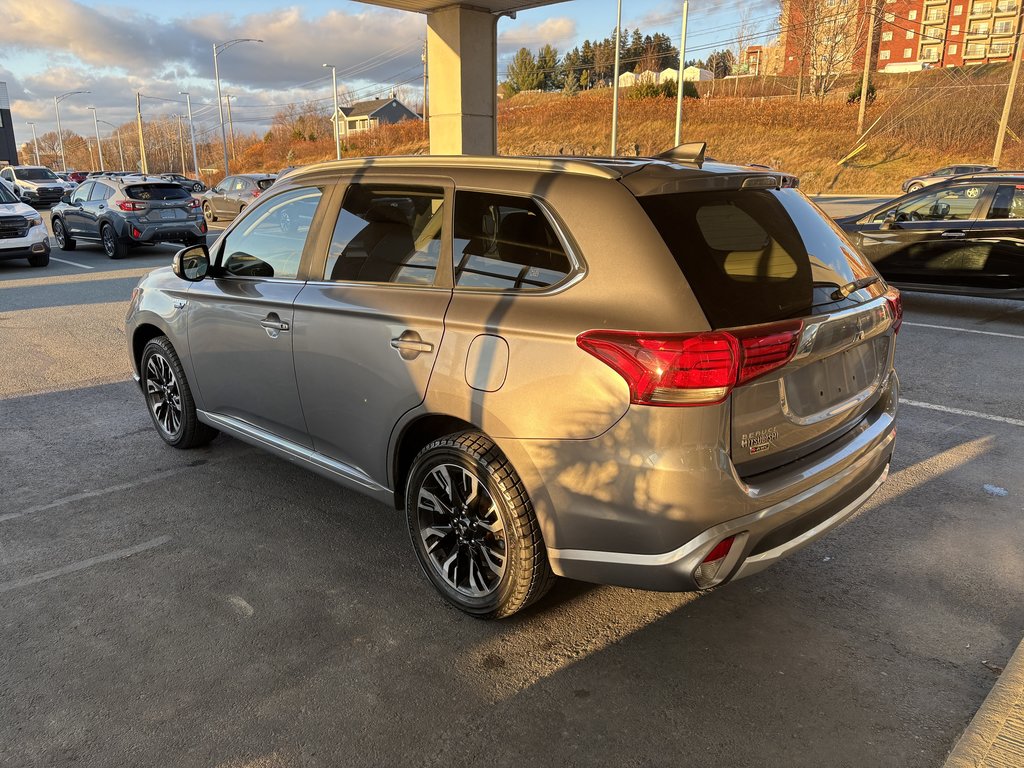 OUTLANDER PHEV SE S-AWC 2018 à Saint-Georges, Québec - 5 - w1024h768px