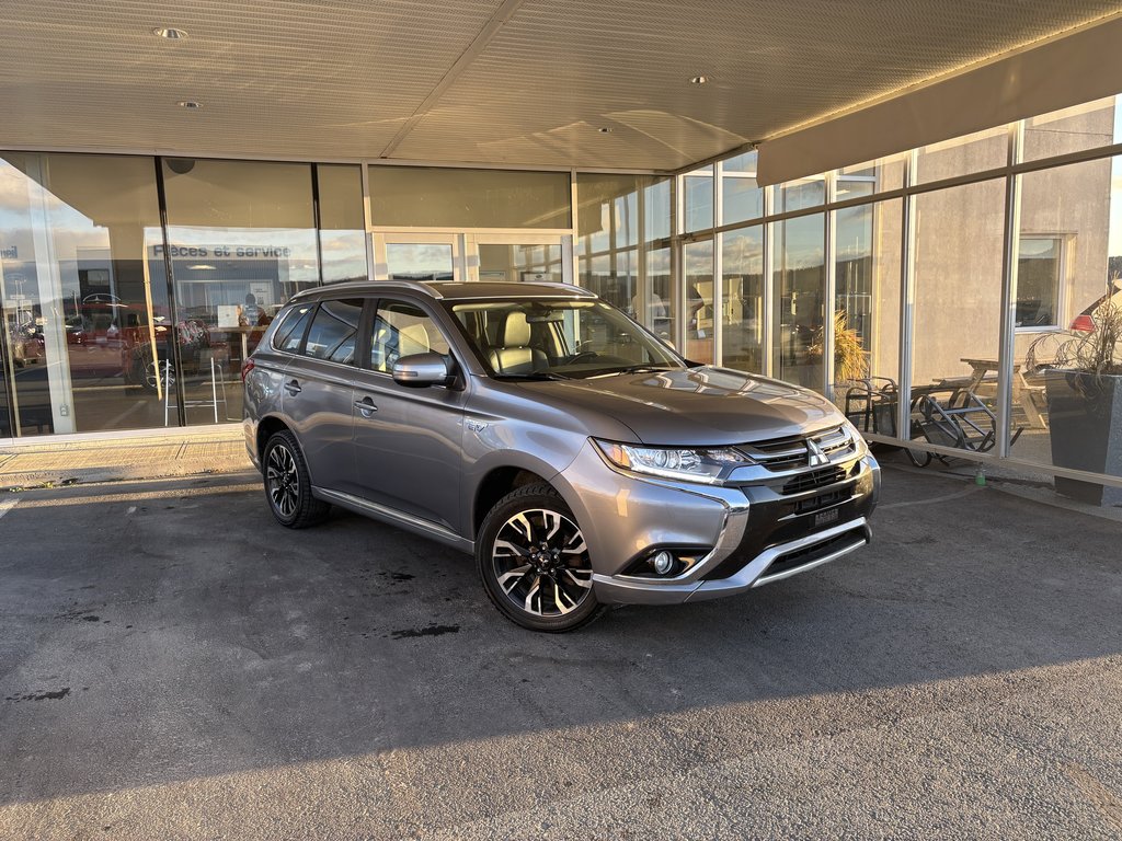 OUTLANDER PHEV SE S-AWC 2018 à Saint-Georges, Québec - 1 - w1024h768px