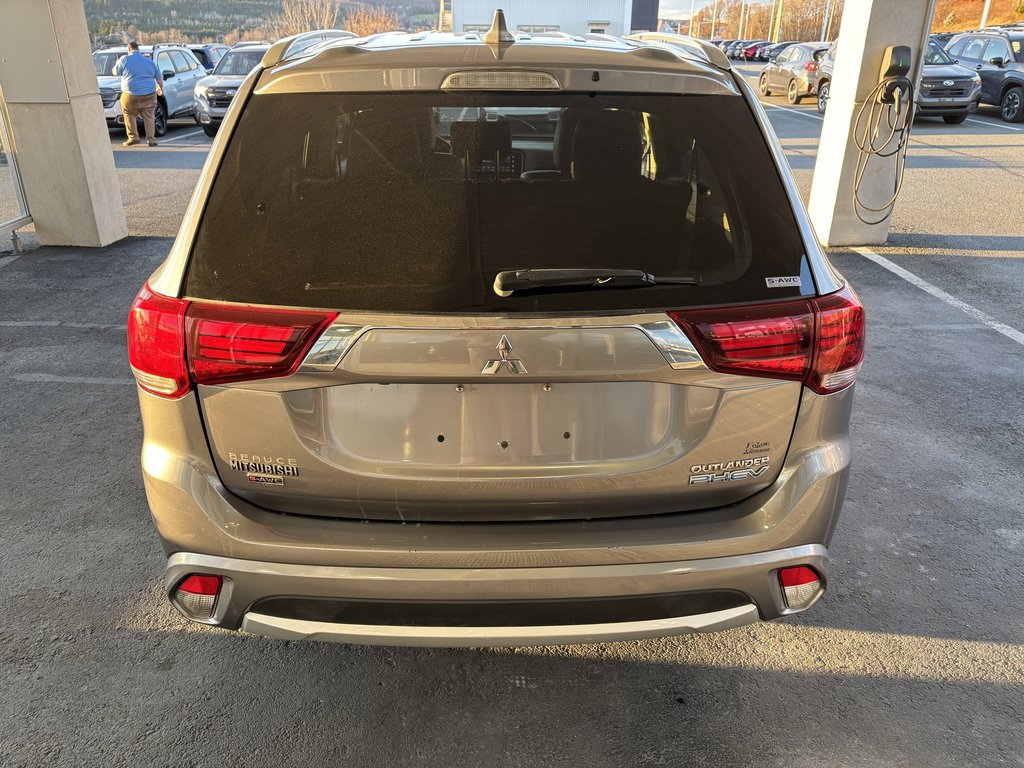 OUTLANDER PHEV SE S-AWC 2018 à Saint-Georges, Québec - 4 - w1024h768px