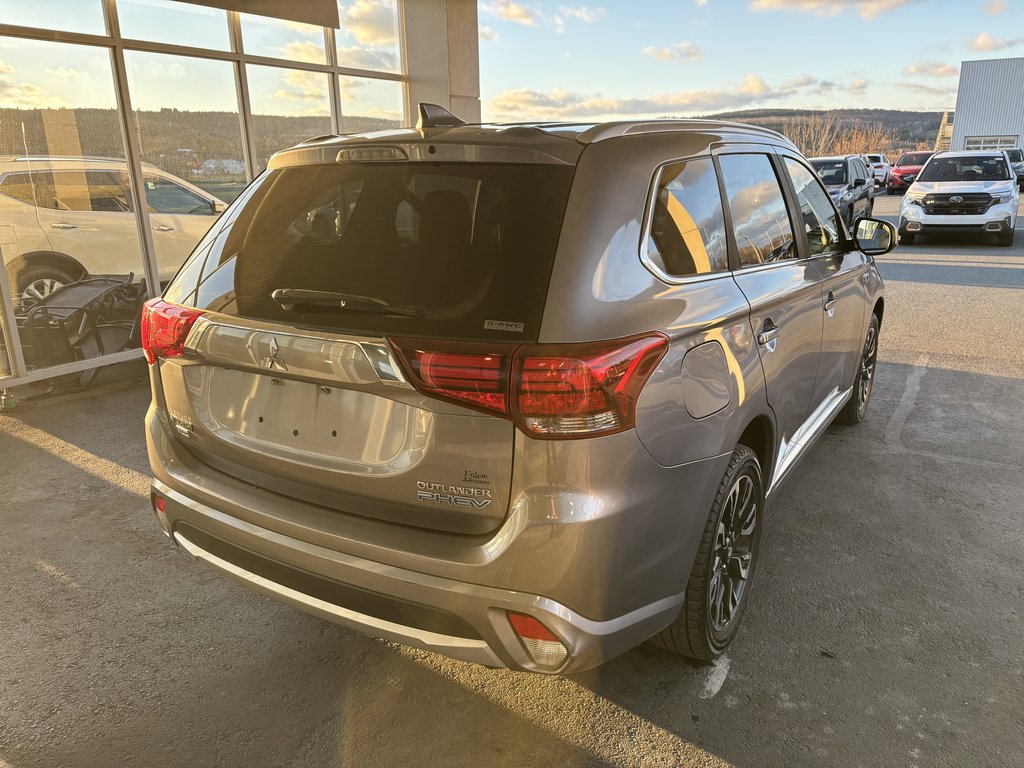 OUTLANDER PHEV SE S-AWC 2018 à Saint-Georges, Québec - 3 - w1024h768px