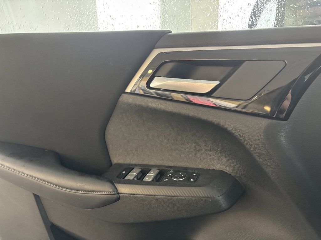 2025 Mitsubishi Outlander PHEV SE S-AWC in Saint-Georges, Quebec - 20 - w1024h768px