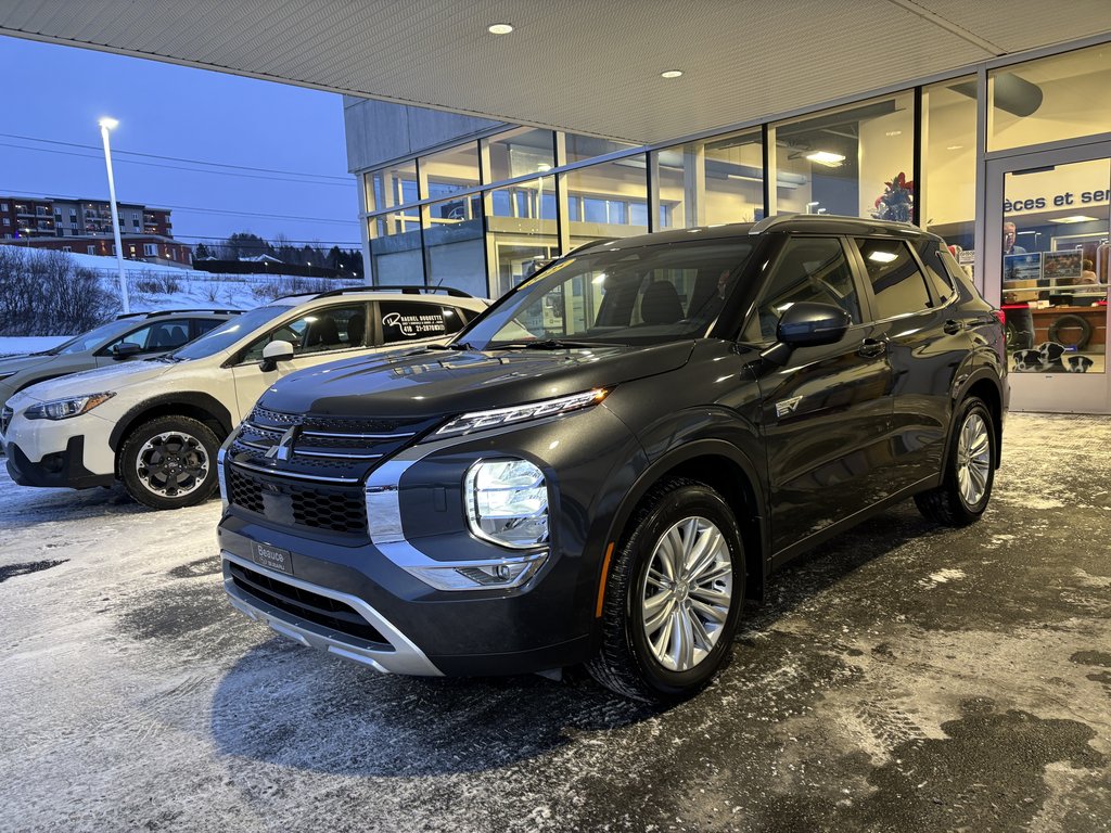 2025 Mitsubishi Outlander PHEV SE S-AWC in Saint-Georges, Quebec - 7 - w1024h768px