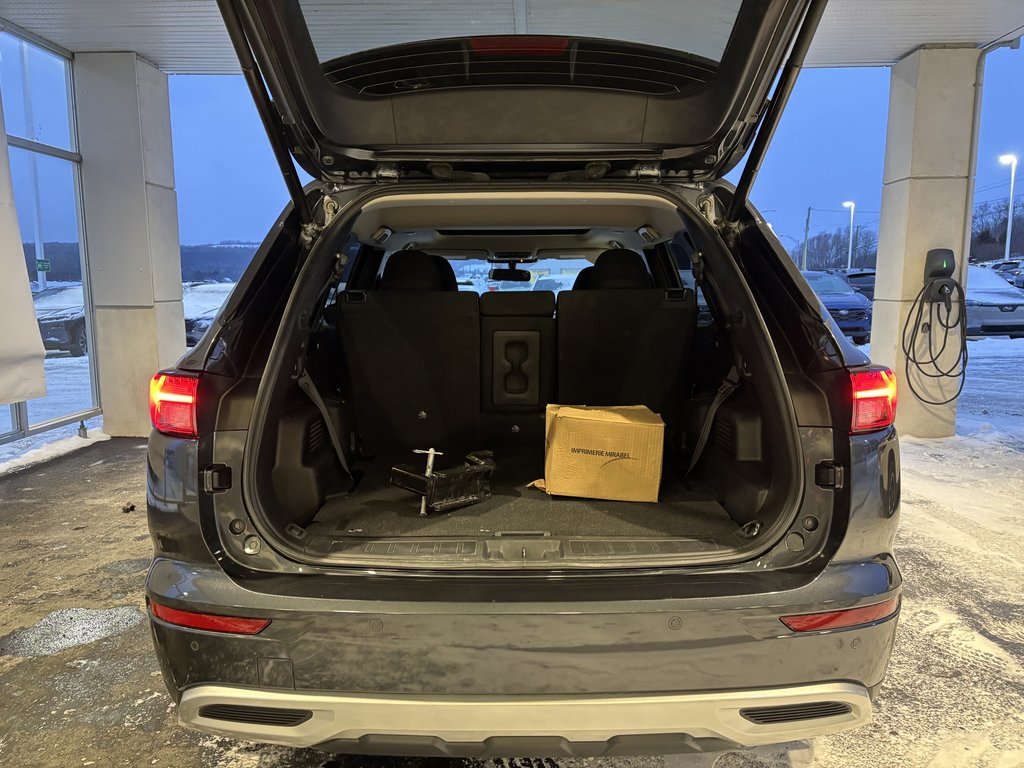 2025 Mitsubishi Outlander PHEV SE S-AWC in Saint-Georges, Quebec - 23 - w1024h768px