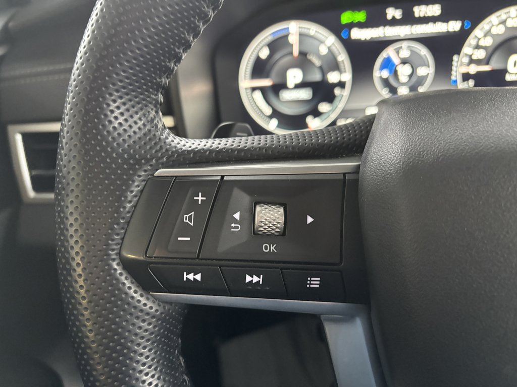 2025 Mitsubishi Outlander PHEV SE S-AWC in Saint-Georges, Quebec - 14 - w1024h768px