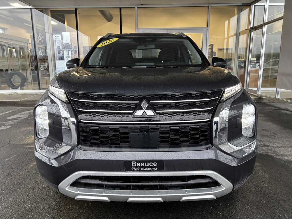 2025 Mitsubishi Outlander PHEV SE S-AWC in Saint-Georges, Quebec - 8 - w1024h768px