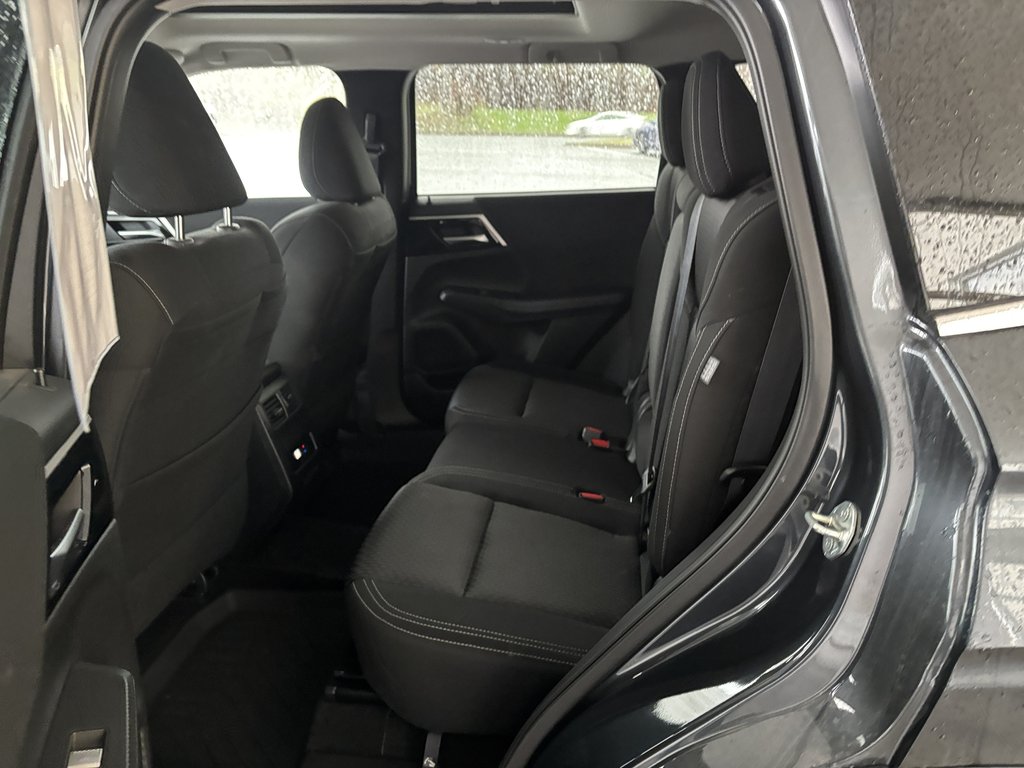 2025 Mitsubishi Outlander PHEV SE S-AWC in Saint-Georges, Quebec - 21 - w1024h768px