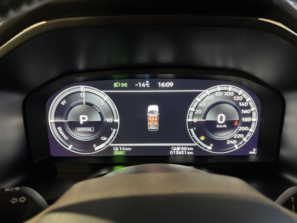 2025 Mitsubishi Outlander PHEV SE S-AWC in Saint-Georges, Quebec - 12 - w1024h768px