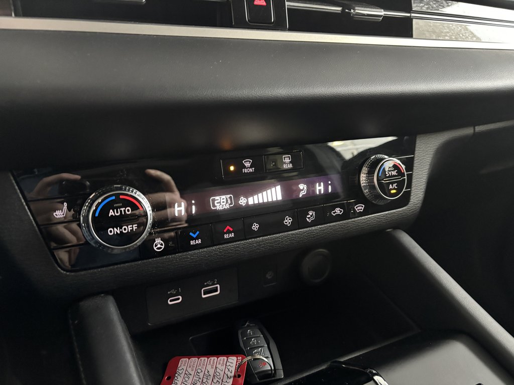 2025 Mitsubishi Outlander PHEV SE S-AWC in Saint-Georges, Quebec - 17 - w1024h768px