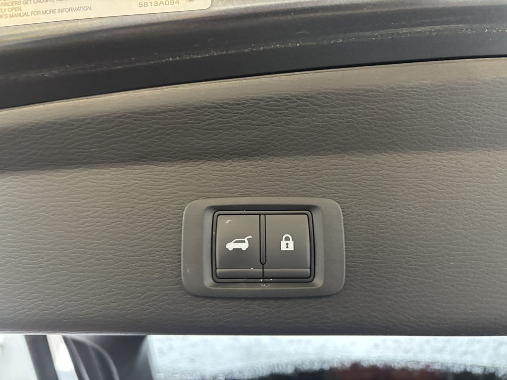 2025 Mitsubishi Outlander PHEV SE S-AWC in Saint-Georges, Quebec - 23 - w1024h768px