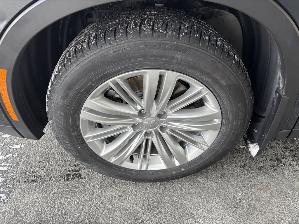 Mitsubishi Outlander PHEV SE S-AWC 2025 à Saint-Georges, Québec - 9 - w1024h768px