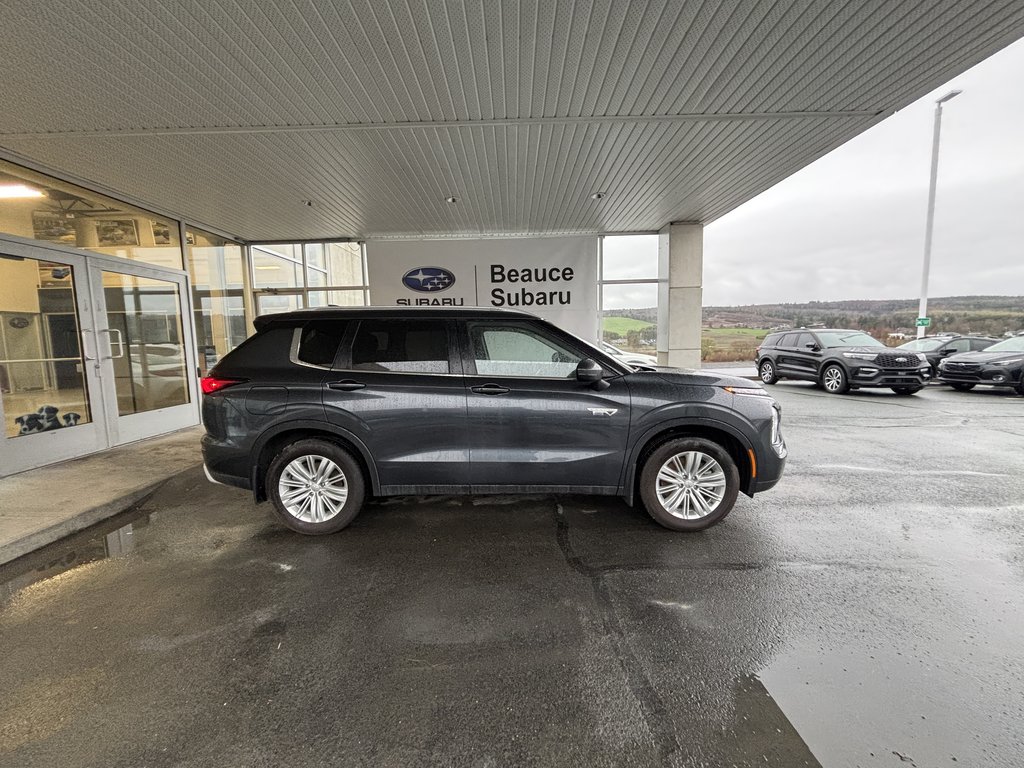 2025 Mitsubishi Outlander PHEV SE S-AWC in Saint-Georges, Quebec - 2 - w1024h768px