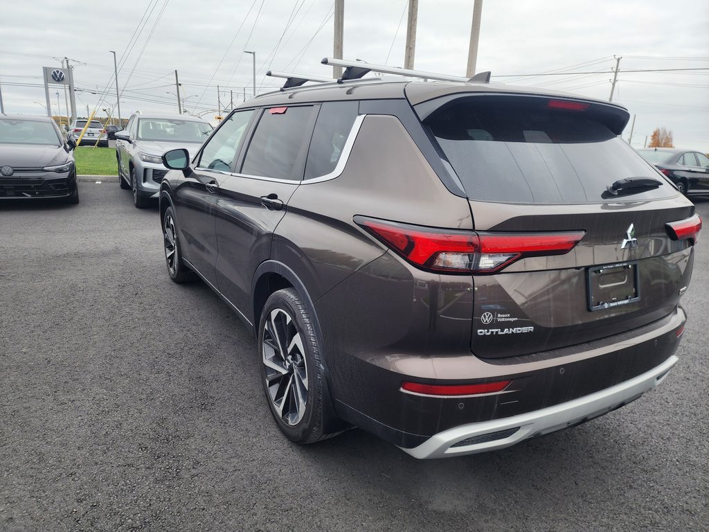2022 Mitsubishi Outlander LE S-AWC in Saint-Georges, Quebec - 3 - w1024h768px