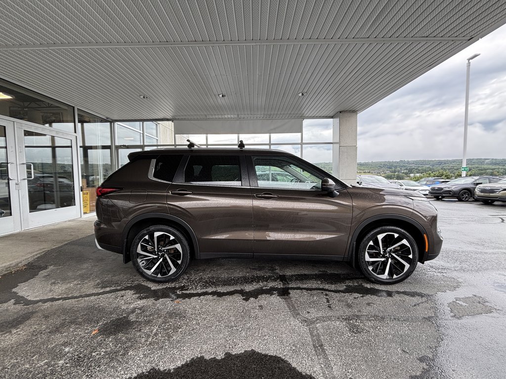 Mitsubishi Outlander LE S-AWC 2022 à Saint-Georges, Québec - 2 - w1024h768px