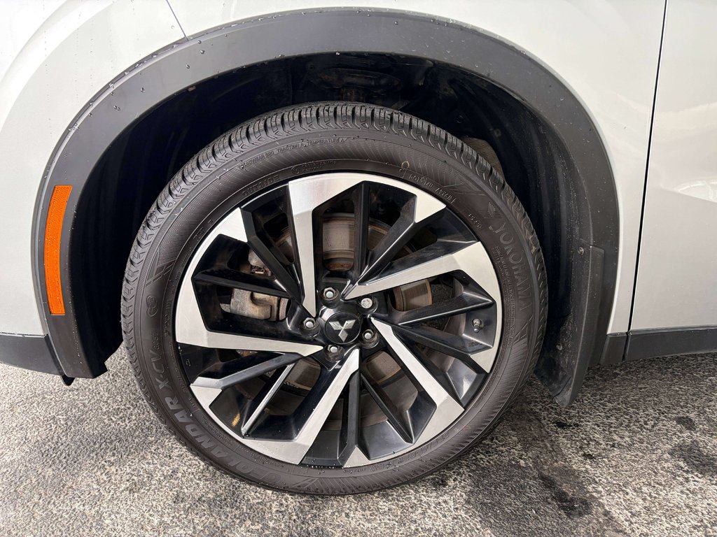 2023 Mitsubishi Outlander LE in Saint-Georges, Quebec - 9 - w1024h768px