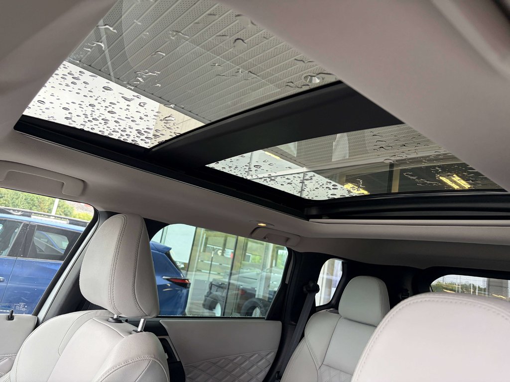2023 Mitsubishi Outlander LE in Saint-Georges, Quebec - 20 - w1024h768px