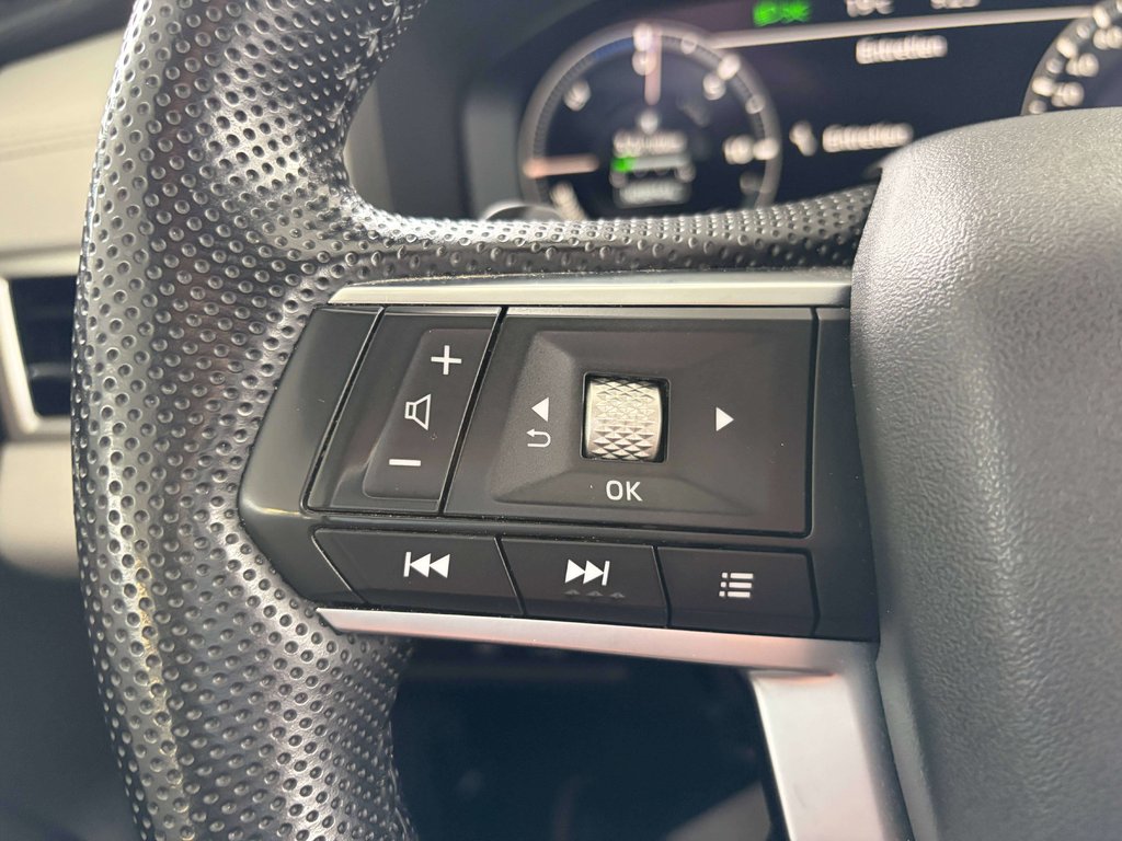 2023 Mitsubishi Outlander LE in Saint-Georges, Quebec - 16 - w1024h768px