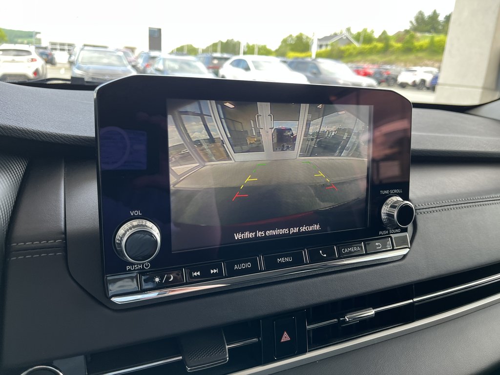 2024 Mitsubishi Outlander ES S-AWC in Saint-Georges, Quebec - 14 - w1024h768px