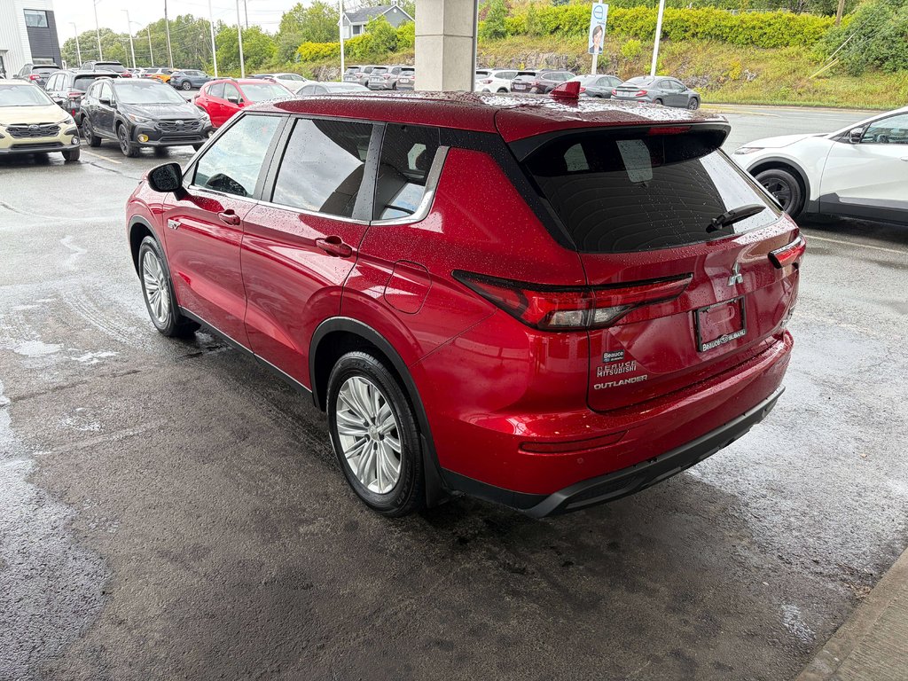 Mitsubishi Outlander ES 2024 à Saint-Georges, Québec - 5 - w1024h768px