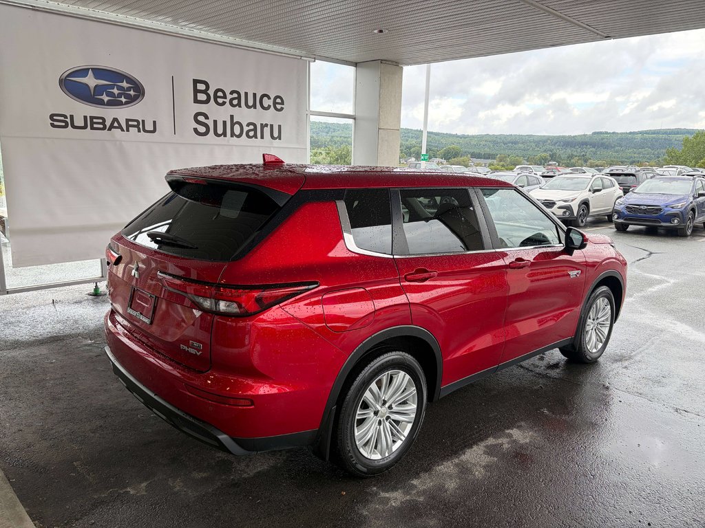 Mitsubishi Outlander ES 2024 à Saint-Georges, Québec - 3 - w1024h768px