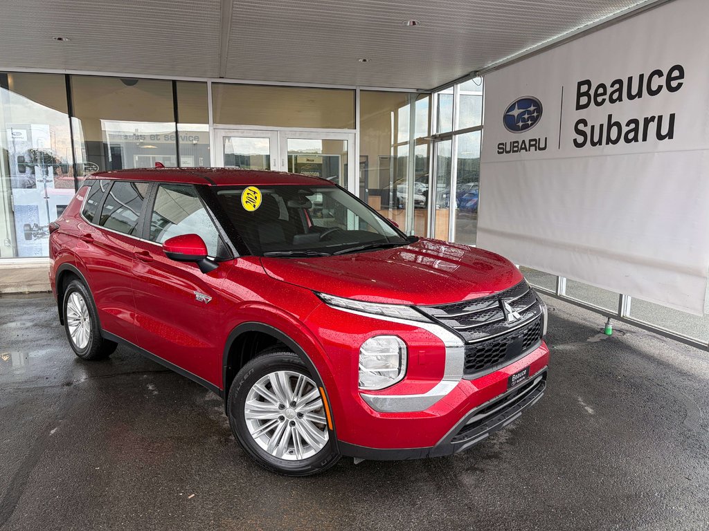 Mitsubishi Outlander ES 2024 à Saint-Georges, Québec - 1 - w1024h768px