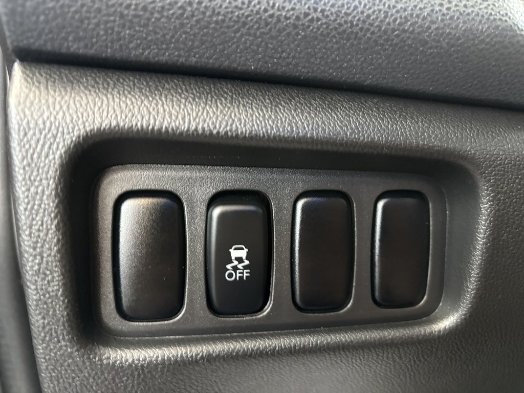 2016 Mitsubishi RVR AWD 4dr CVT GT in Saint-Georges, Quebec - 17 - w1024h768px