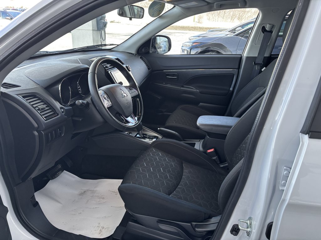 2024 Mitsubishi RVR SE AWC in Saint-Georges, Quebec - 11 - w1024h768px