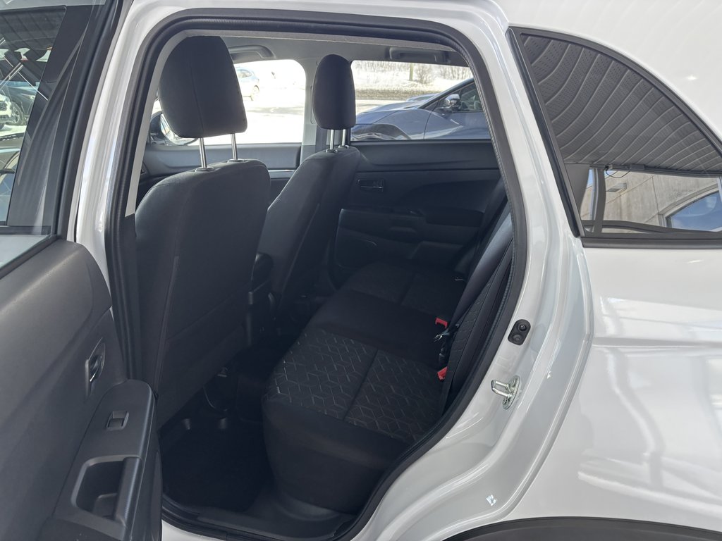 2024 Mitsubishi RVR SE AWC in Saint-Georges, Quebec - 22 - w1024h768px