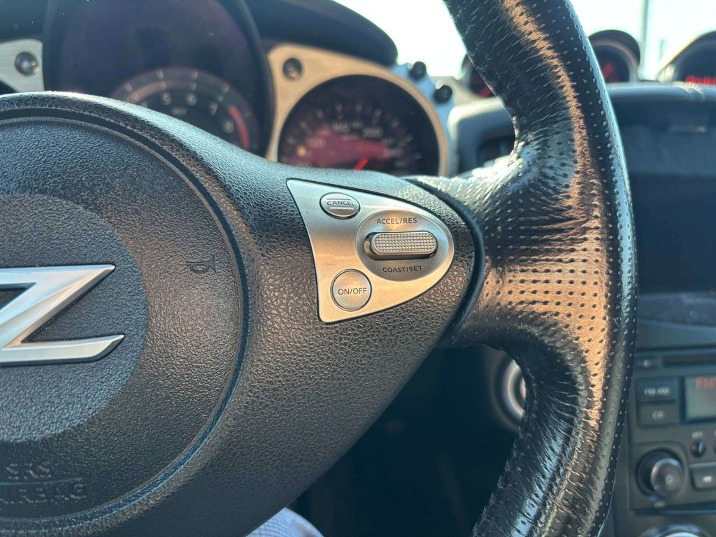 Nissan 370Z  2016 à Saint-Georges, Québec - 9 - w1024h768px