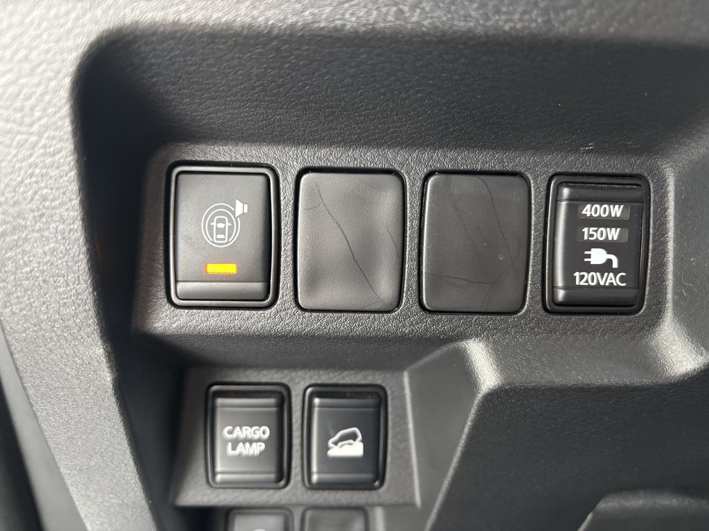 2022 Nissan Frontier Crew Cab SV Long Bed 4x4 in Saint-Georges, Quebec - 19 - w1024h768px