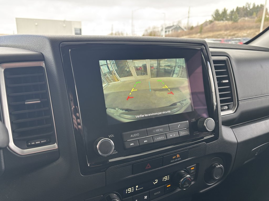 2022 Nissan Frontier Crew Cab SV Long Bed 4x4 in Saint-Georges, Quebec - 16 - w1024h768px