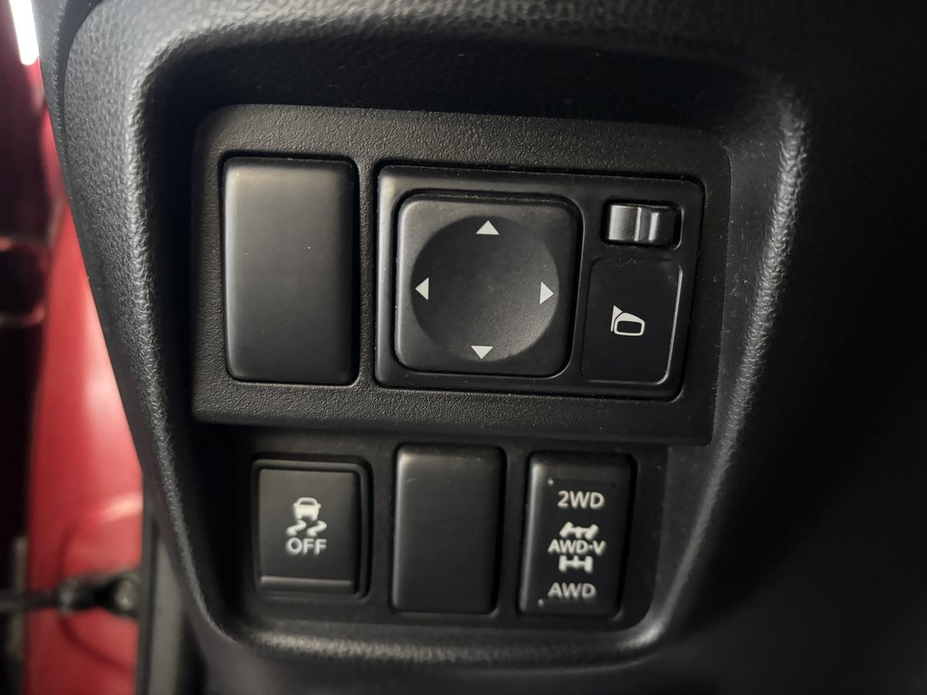 Nissan Juke 5dr Wgn CVT SV AWD 2013 à Saint-Georges, Québec - 18 - w1024h768px