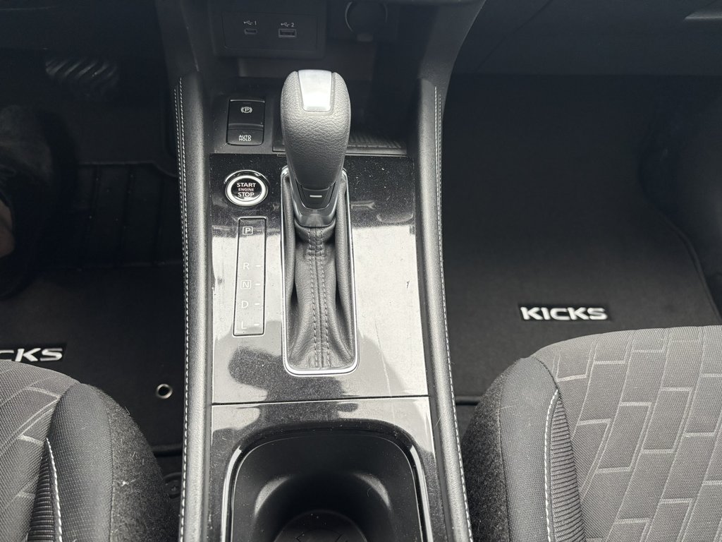 Nissan Kicks SV FWD 2023 à Saint-Georges, Québec - 17 - w1024h768px