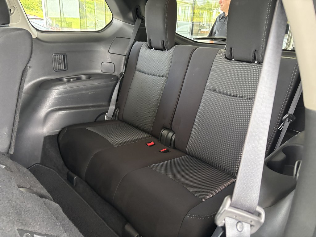 Nissan Pathfinder 4WD 4dr SV 2017 à Saint-Georges, Québec - 22 - w1024h768px