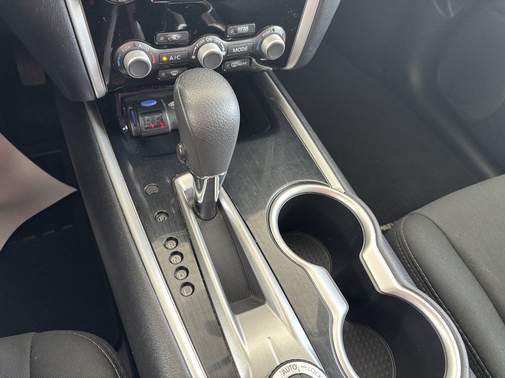 Nissan Pathfinder 4WD 4dr SV 2017 à Saint-Georges, Québec - 17 - w1024h768px