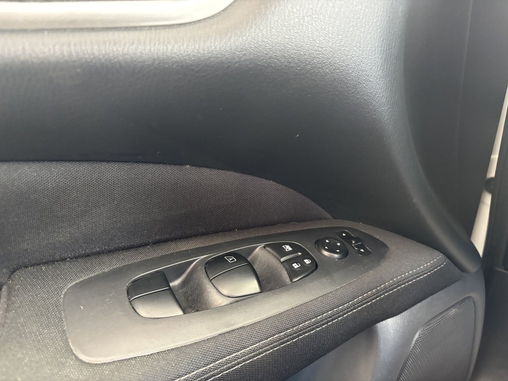 Nissan Pathfinder 4WD 4dr SV 2017 à Saint-Georges, Québec - 20 - w1024h768px