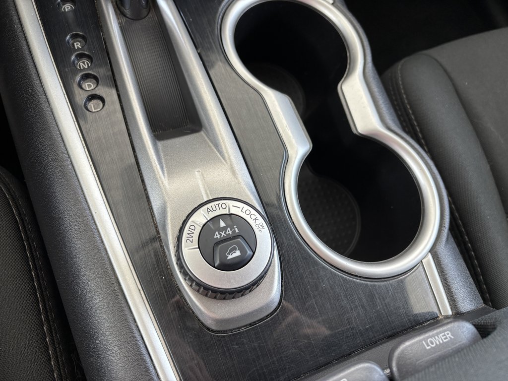 Nissan Pathfinder 4WD 4dr SV 2017 à Saint-Georges, Québec - 18 - w1024h768px