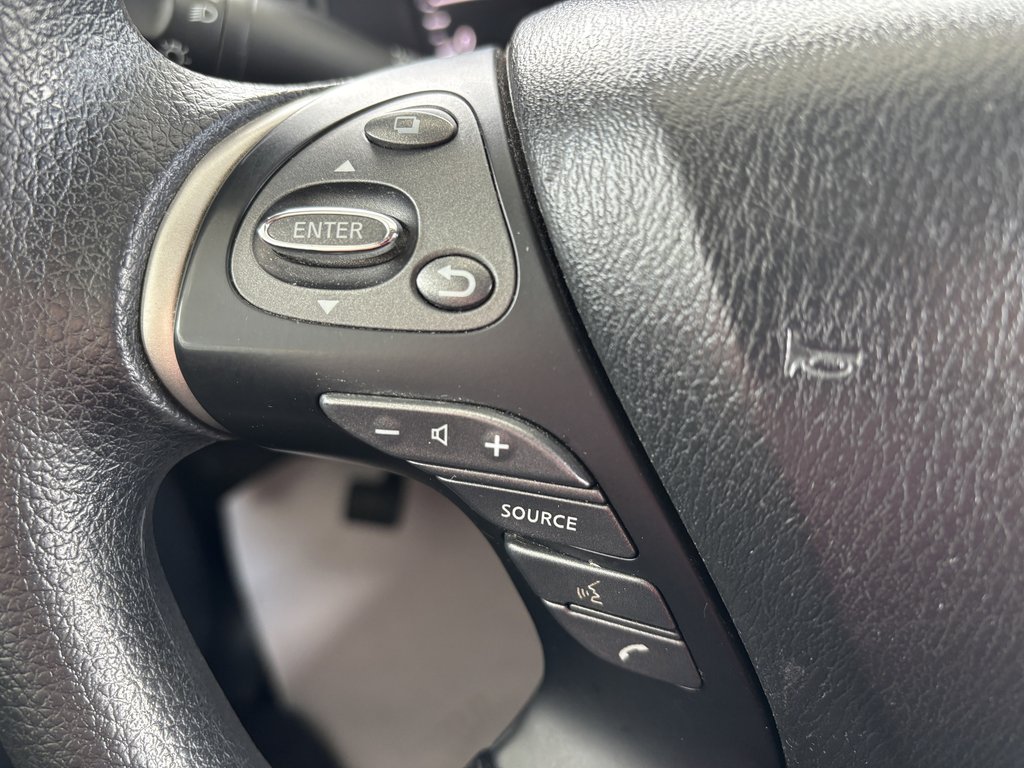 Nissan Pathfinder 4WD 4dr SV 2017 à Saint-Georges, Québec - 13 - w1024h768px