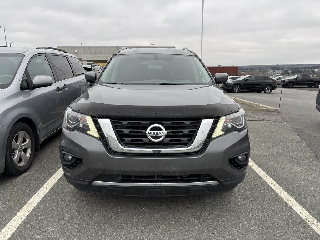 2019  Pathfinder 4x4 SV Tech in Saint-Georges, Quebec - 1 - w1024h768px