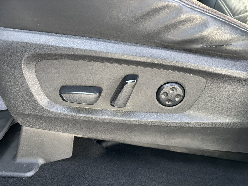 2022 Nissan Pathfinder Platinum 4WD in Saint-Georges, Quebec - 16 - w1024h768px