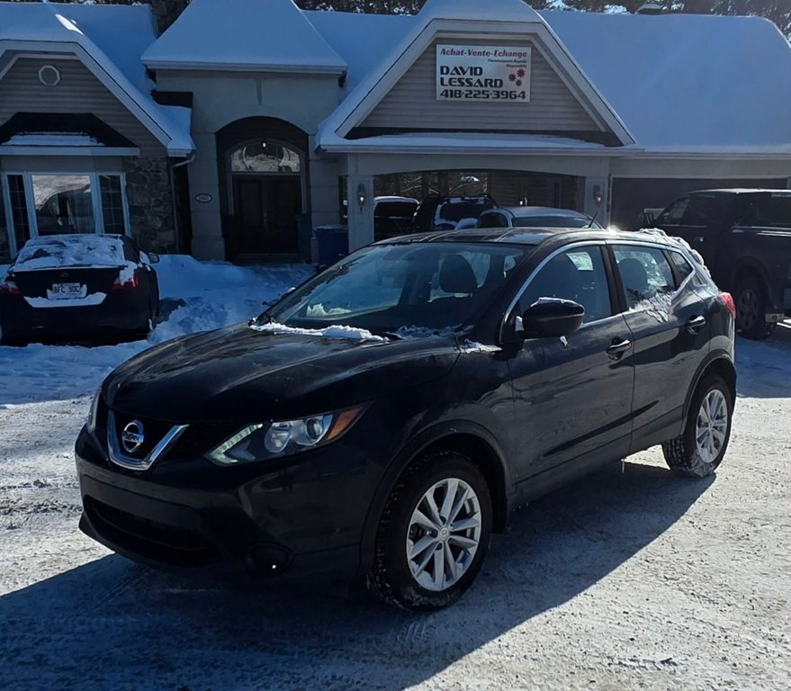 Nissan Qashqai AWD 4dr S CVT 2017 à Saint-Georges, Québec - 4 - w1024h768px