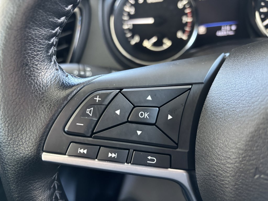 2019  Qashqai AWD SV CVT in Saint-Georges, Quebec - 14 - w1024h768px