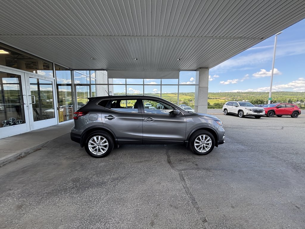 Nissan Qashqai AWD S CVT 2021 à Saint-Georges, Québec - 2 - w1024h768px