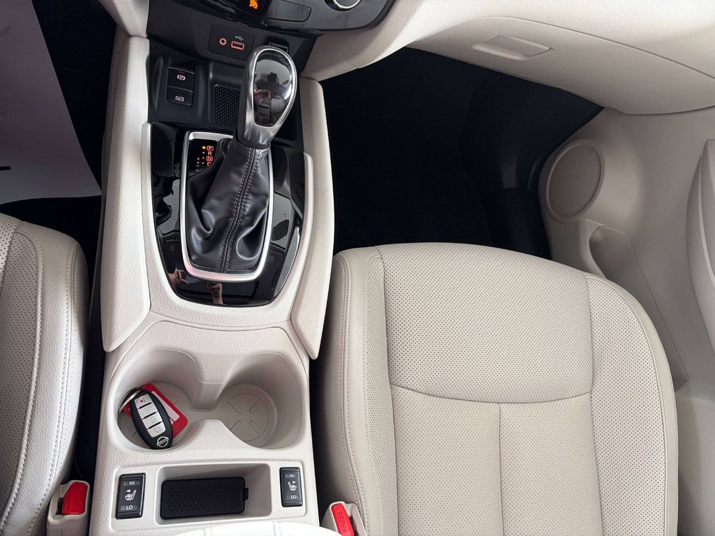 2022 Nissan Qashqai SL in Saint-Georges, Quebec - 12 - w1024h768px